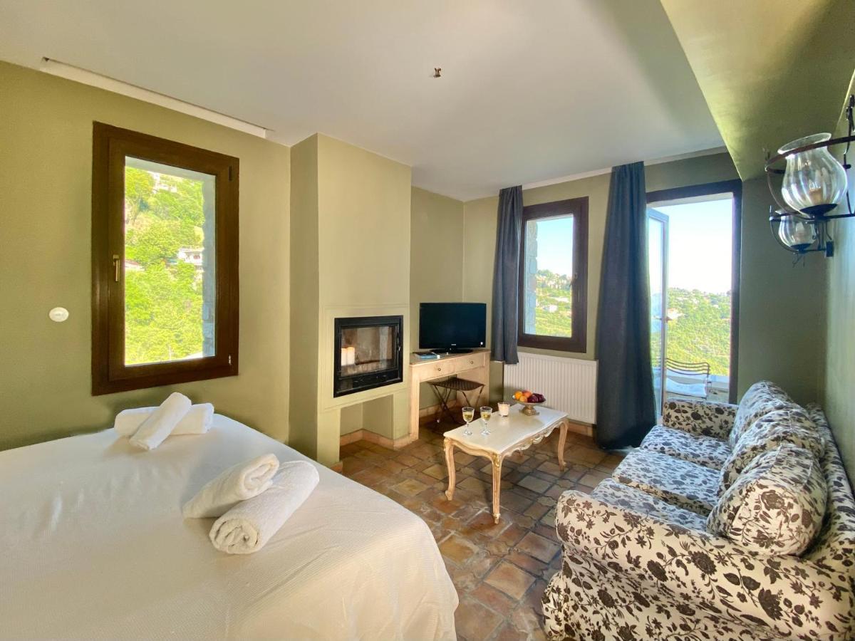 Archontika Karamarlis Hotel